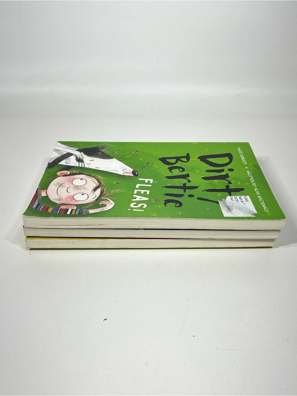 Dirty Bertie Fangs! Fleas! & Germs Children's Book Bundle of 3 - Picture 10 of 11